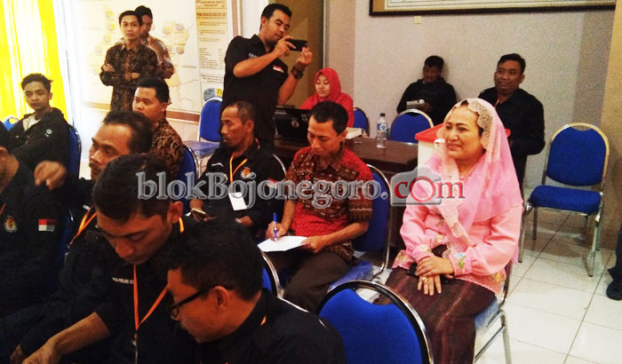 Anna Muawanah Saksikan Pleno KPU
