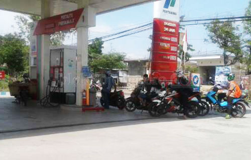 Listrik Padam, Pembeli BBM di SPBU Dander Gigit Jari