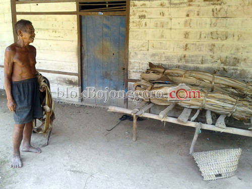 Jual Pohon Pisang Kering untuk Penuhi Kebutuhan