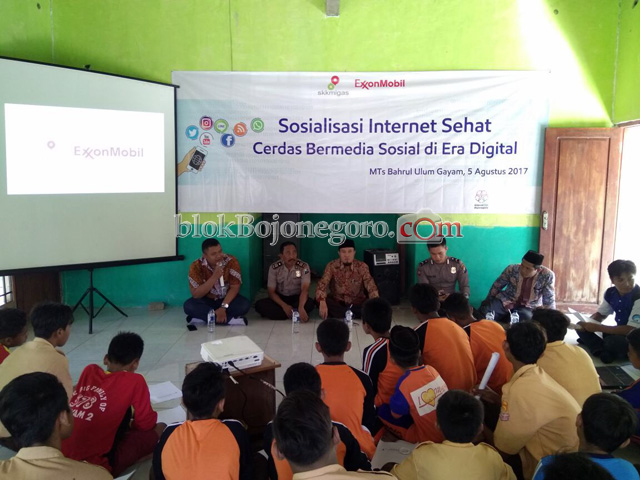 EMCL dan Polres Kampanyekan Cerdas Bermedia Sosial