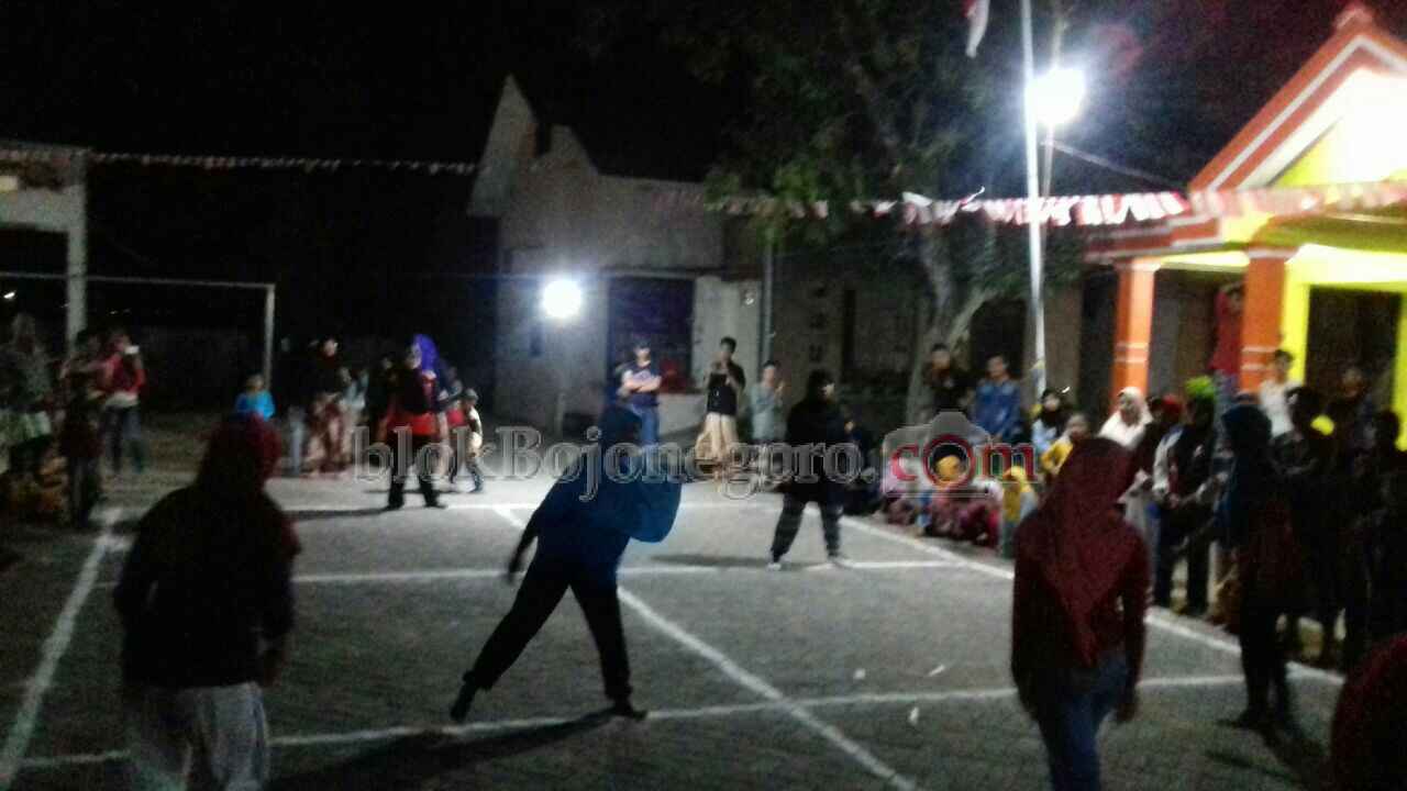 Seru, Semarakkan HUT RI dengan Gobak Sodor