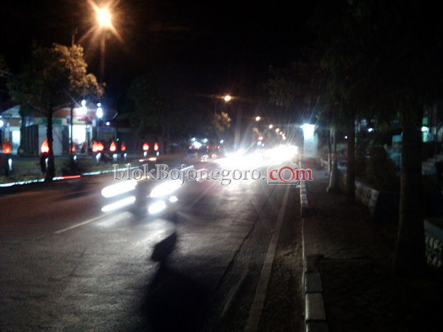 Truk Muatan Dilarang Beroperasi