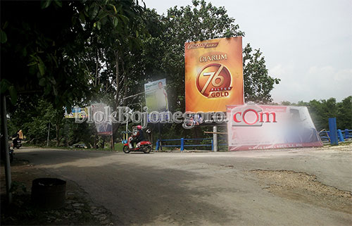 Kerap Ditertibkan, Banner Bacabup Kembali Dipasang