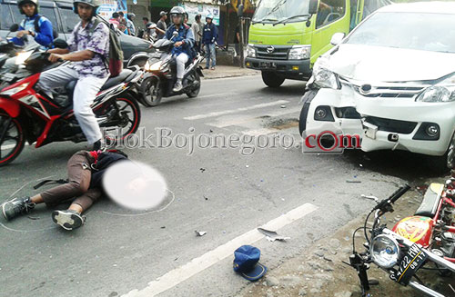 Laka Depan Pasar Kapas, Dua Pelajar Luka Berat