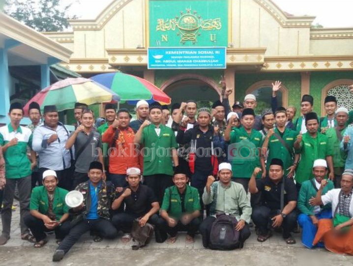 PAC GP Ansor Kanor Raker dan Ziarah Muassis NU di Jombang