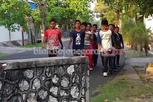 Jelang Peringatan HUT RI, Siswa Mulai Latihan Gerak Jalan