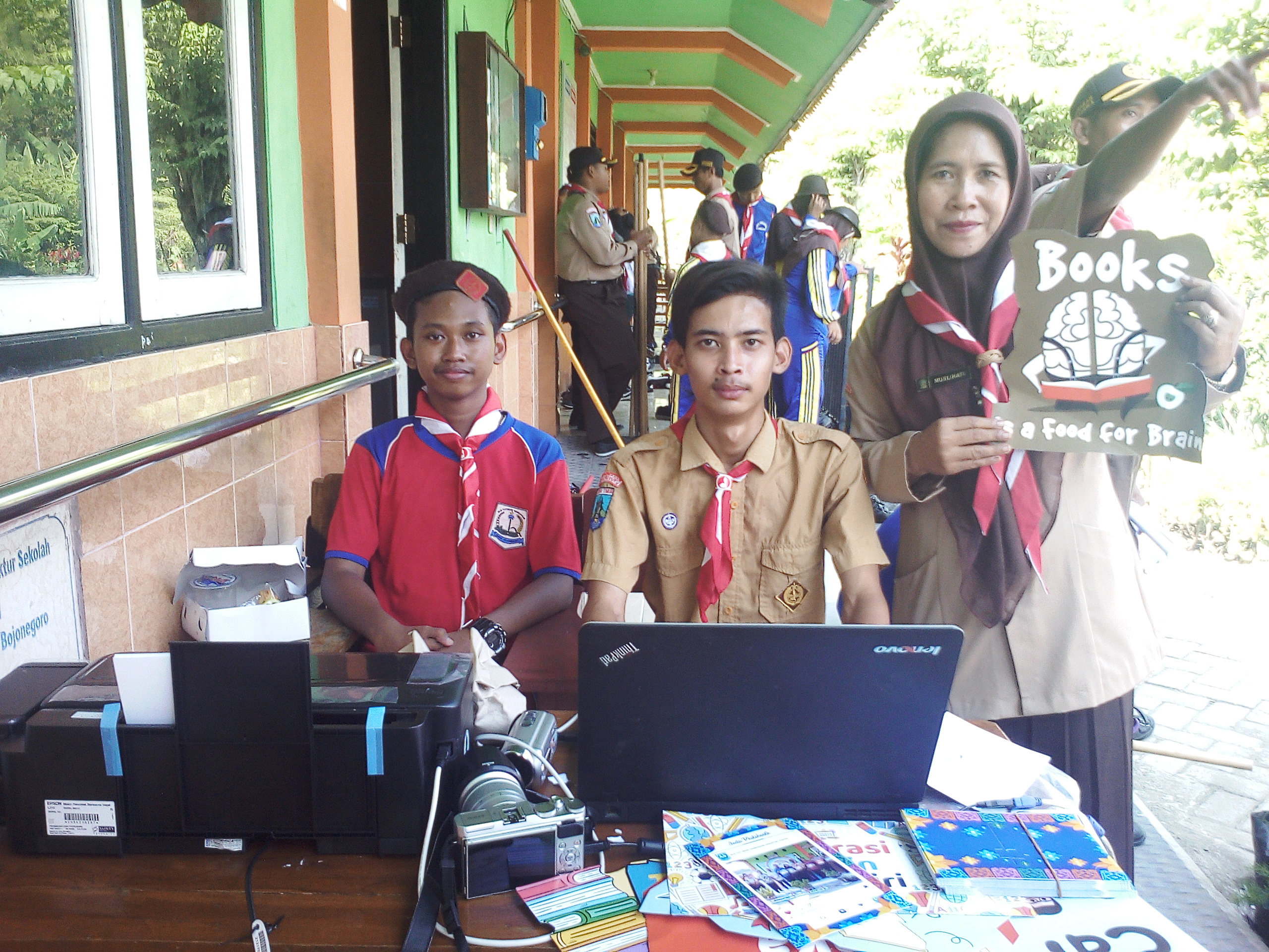 Butuh Ketelatenan Belajar Bersama Siswa PK-LK