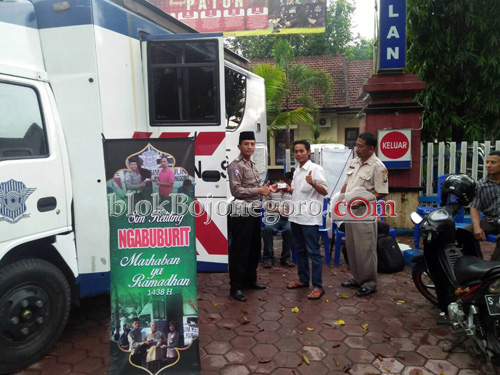 Perpanjang SIM Bisa Sambil Menunggu Buka Puasa