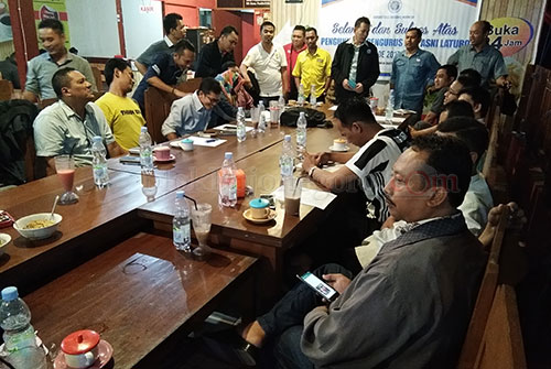 Tingkatkan Profesionalitas Sales, DPC ASNI Latubo Dikukuhkan