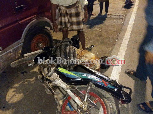 Pria Gangguan Jiwa Tabrak MPU