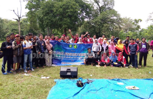 Perdana, Unugiri Adakan English Camp