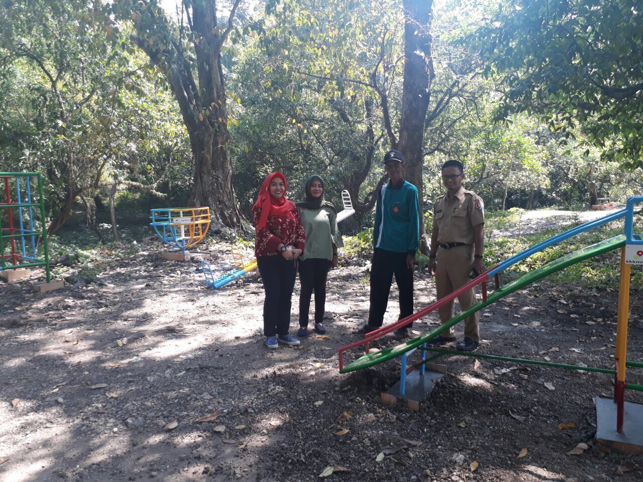 EMCL Bantu Pengembangan Wisata Grogolan Waterpark