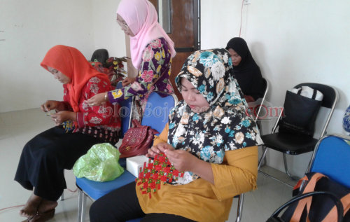 Pelatihan Kerajinan Tangan, Tumbuhkan Minat Wirausaha