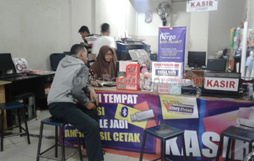 Musim Kampanye, Pesenan Banner Meningkat