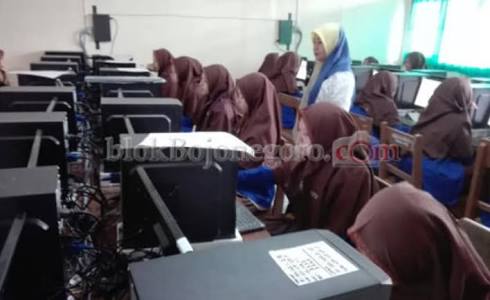 Cabdin Terus Pantau Kesiapan UNBK