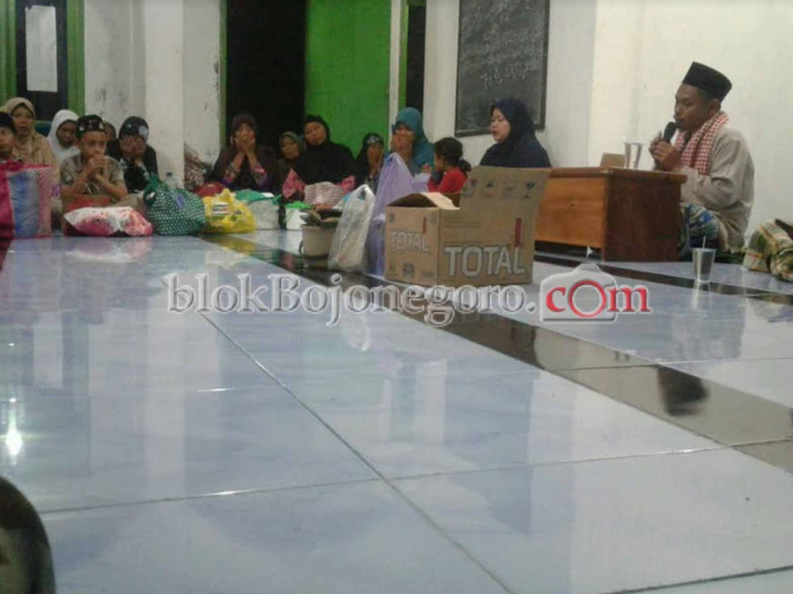 Malam Nisfu Sa'ban, Warga di Bubulan Gelas Syukuran Tukar Ketupat