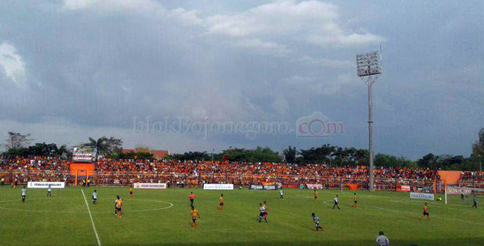 Couch Putu Evaluasi Segala Lini