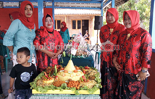 Guru PAUD Ngasem Gelar Festival Tumpeng