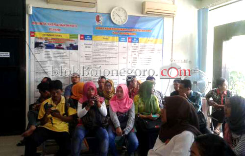 Satu Tak Rekam e-KTP, Data Keluarga Terhapus ?
