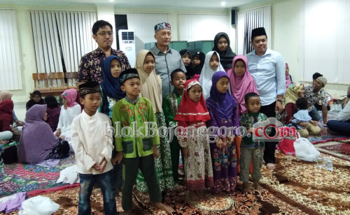 Berbagi, Kejari Bojonegoro Santuni Anak Yatim