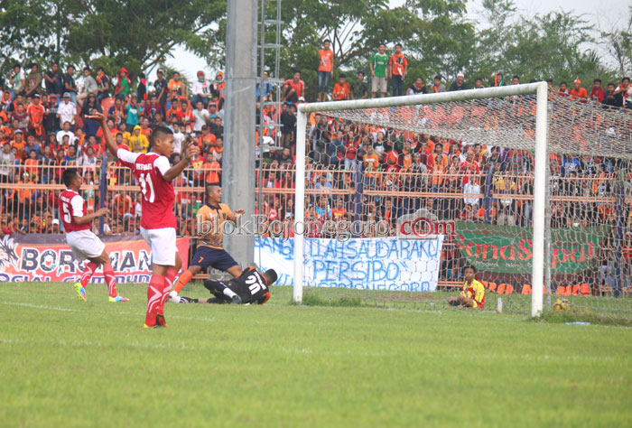 Belum Diikat Persibo, Chalwa Memang ke Persebaya