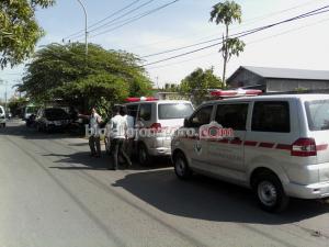 Warga Sambiroto Mencium Bau Tak Sedap