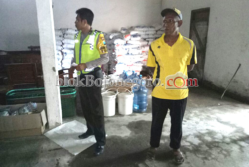 Simpan Hasil Penipuan, Rumah Kontrakan di Balen Digrebek
