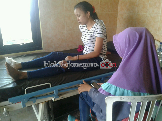 Kurang Hati-hati, Warga Sekar Terlibat Laka di Ngumpakdelam