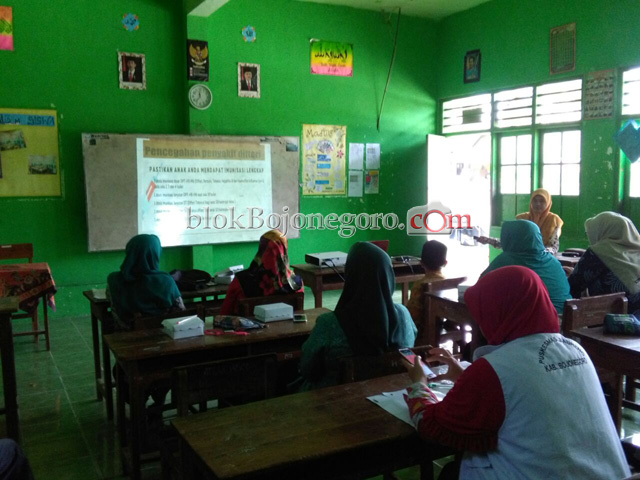 Puskesmas Baureno Sosialisasikan ORI Difteri di MA Darul Ulum