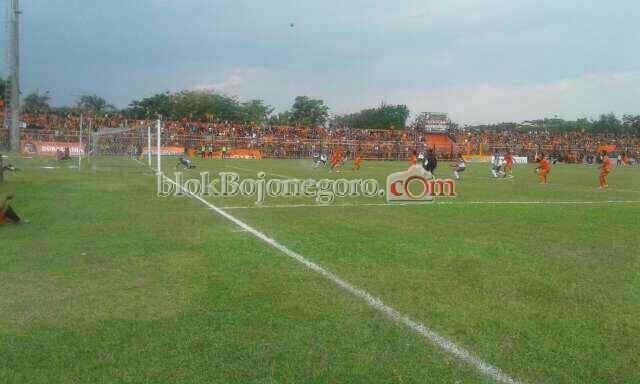 Laga Away, Para Suporter Berangkat ke Sidoarjo
