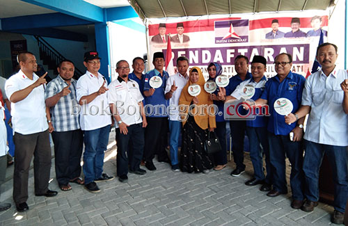 Didampingi PKS, Tris Pinggiran Daftar ke Demokrat