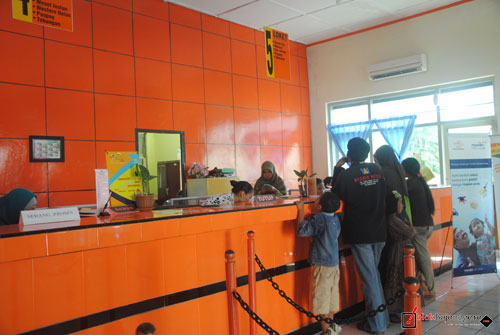 Pos Kilat Khusus Masih Diminati Bisnis Online