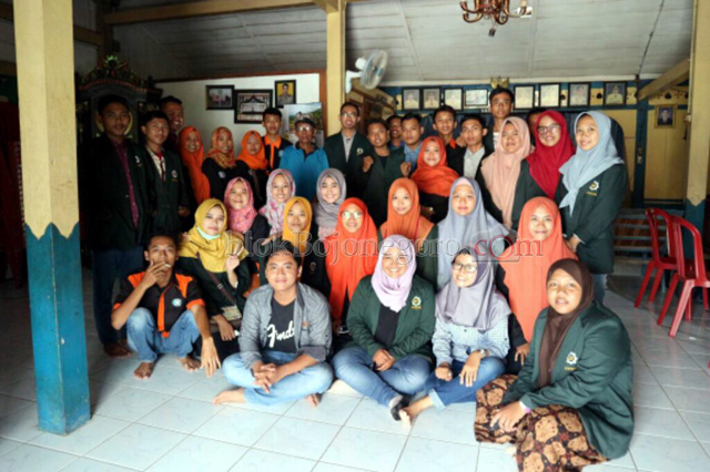 FKMB UINSA Belajar Gotong Royong dari Masyarakat Samin