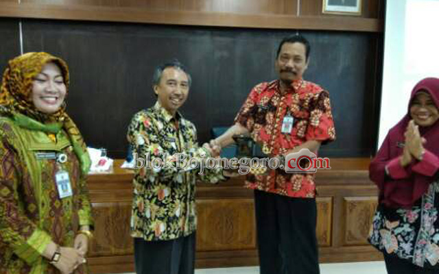 DLH Demak Belajar Tata Kelola Lingkungan Bojonegoro