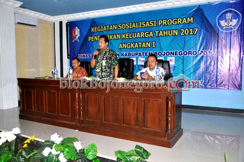 Disdik Gelar Sosialisasi Pendidikan Keluarga Pada Guru PAUD