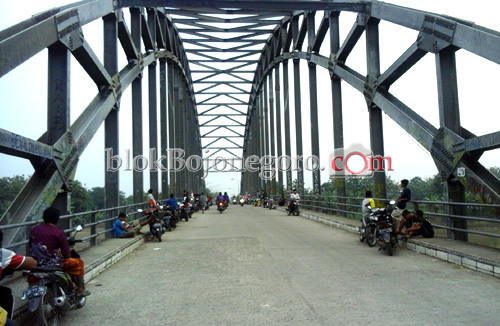 Jembatan Malo Masih Menarik untuk Ngabuburit