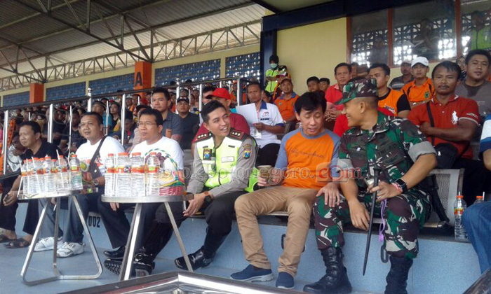 Lampu Stadion Tidak Nyala, Bupati Minta Petugas Diberi Sangsi
