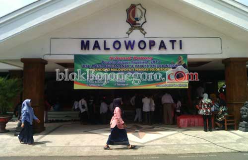 LKSA se-Bojonegoro Gelar Gebyar Rojabiyah di Pendopo