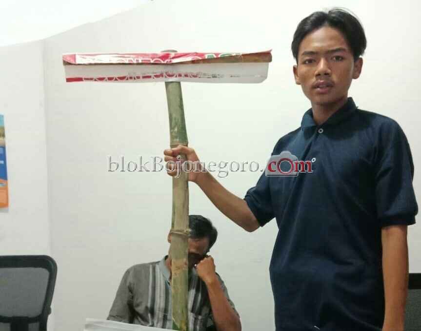 Tak Terima APK Dirusak, Tim Basudewa Lapor Panwaskab