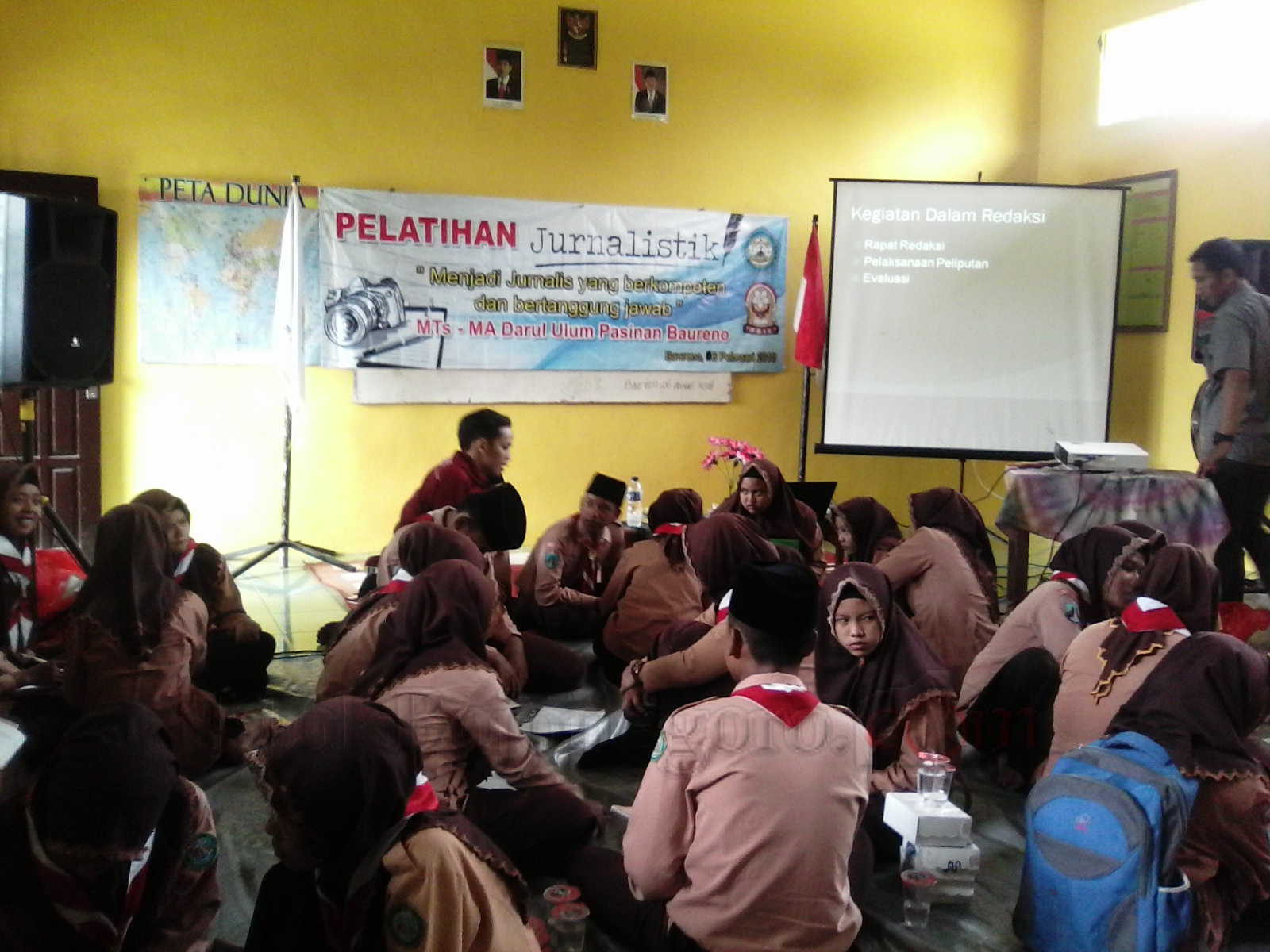 OSIS MA-MTs Darul Ulum Baureno Belajar Jurnalistik
