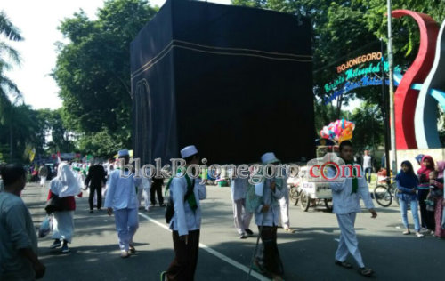 Ajang Silaturahim, Gebyar Maulid dan Pawai Ta'aruf Meriah