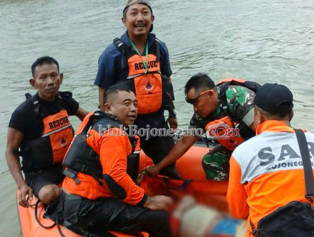 Jasad Korban Nyembul di Belakang Boat