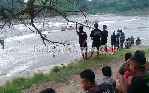 Lakukan Pencarian, BPBD Terjunkan Tim SAR