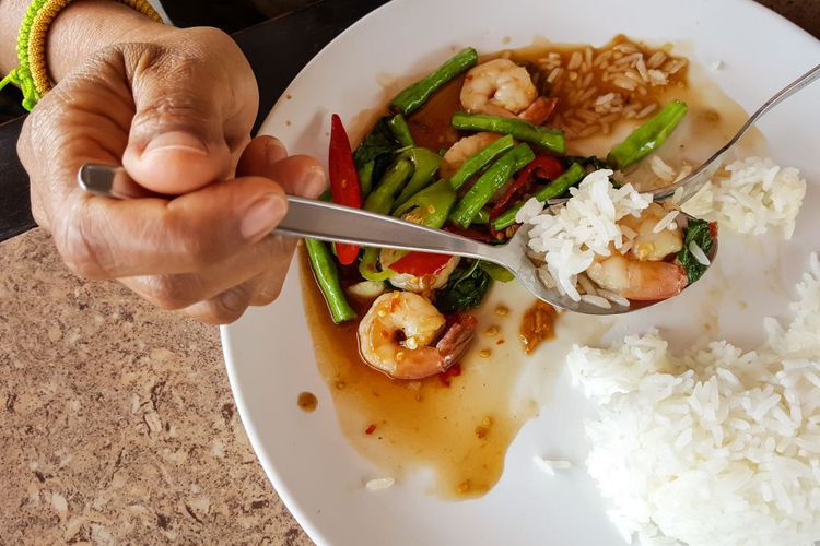 Mengapa Kita Bisa Gampang Marah Saat Lapar?