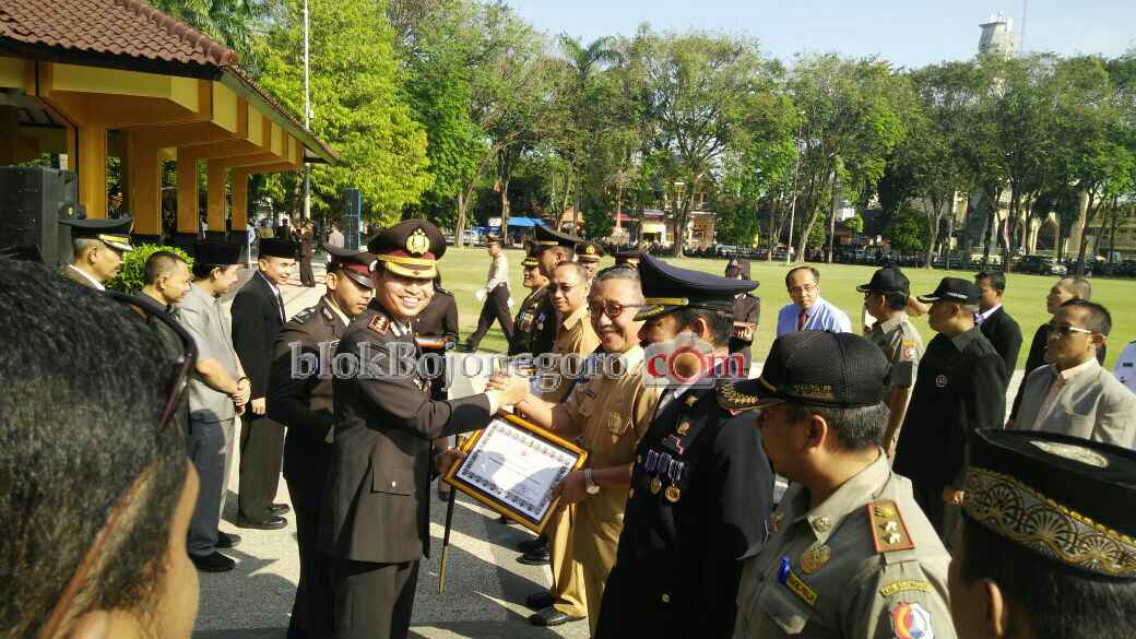 54 Mitra Polres Terima Penghargaan