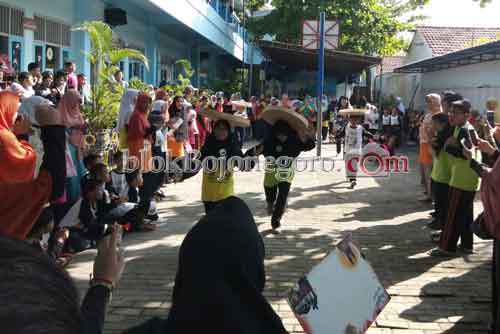 Serunya Peringatan Hari Kartini di SD Muhammadiyah 2