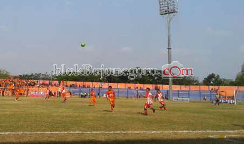 Menit 27', Persibo Diganjar Penalti
