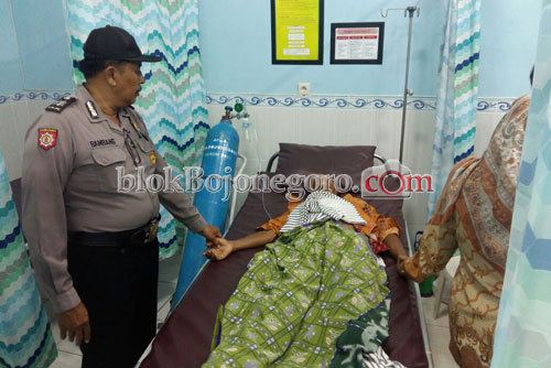 Haa...! Disambar Petir, Warga Kepohbaru Masih Hidup