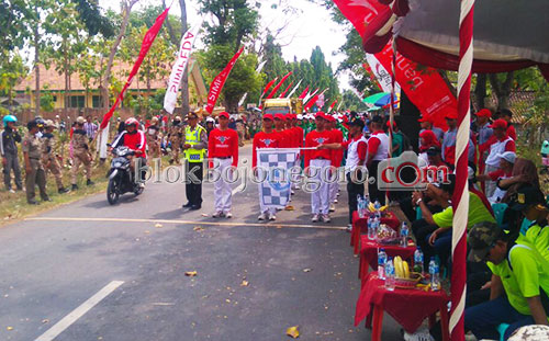211 Regu Ramaikan Gerak Jalan 17 KM