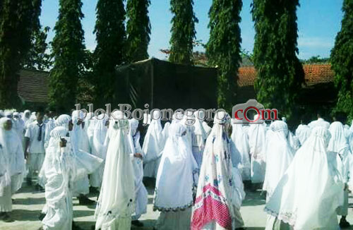 SMPN 1 Sekar Gelar Manasik Haji